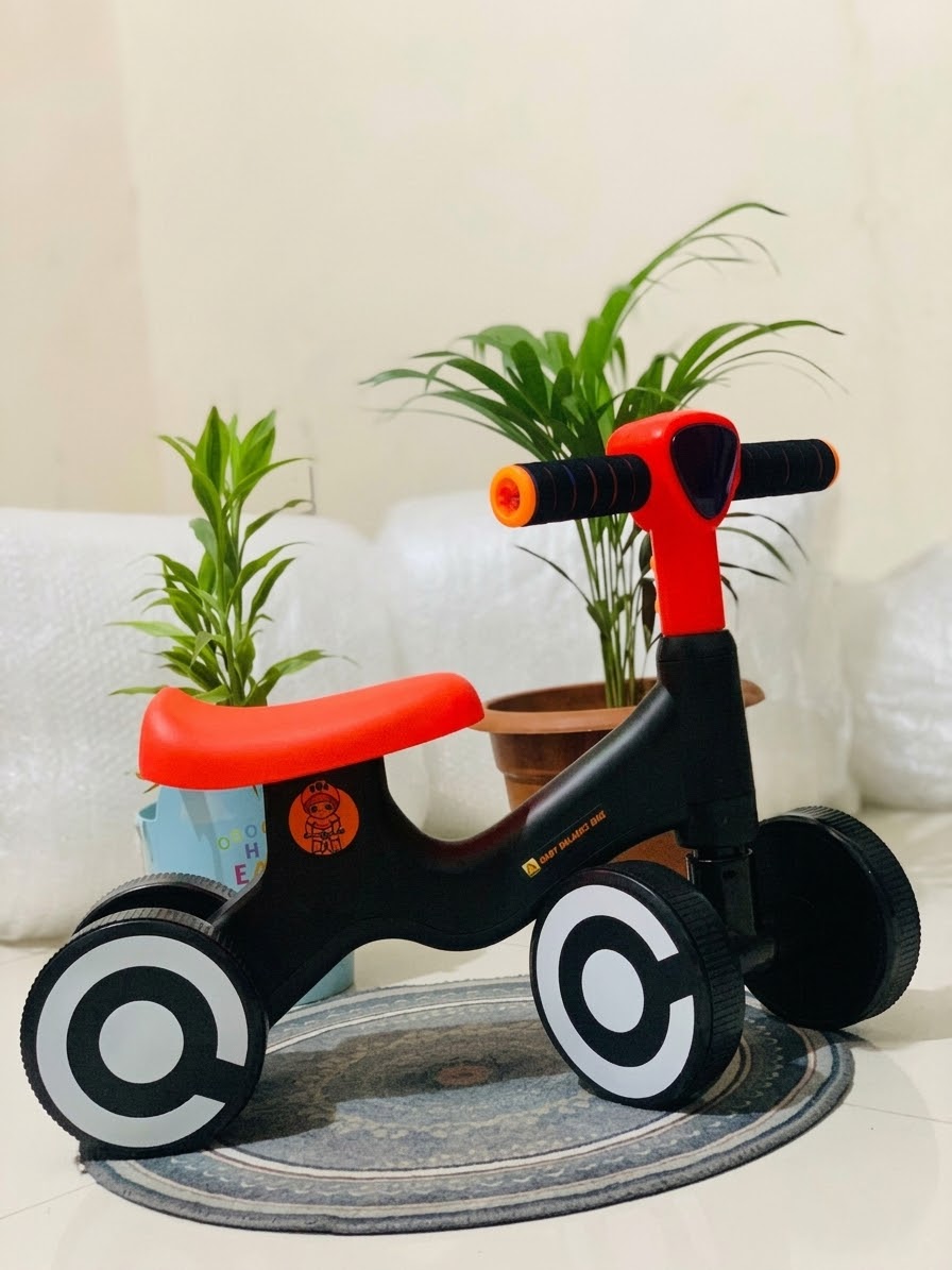 Kids Balance Ride-On Bike – শিশুদের ব্যালেন্স শেখার মজার রাইডিং বাইক